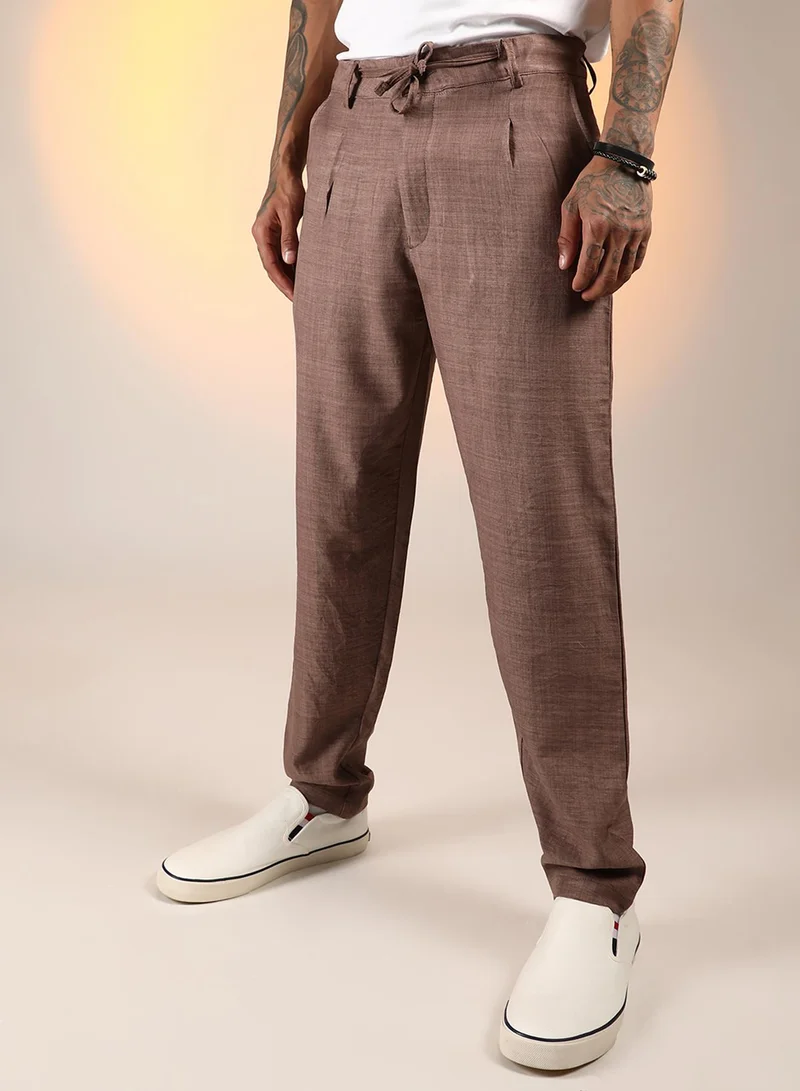 كامبوس سوترا Men's Ash Brown Solid Pleated Trousers For Casual Wear | Mid-Rise | Regular Fit | Drawstring Closure | Trousers Crafted With Comfort Fit For Everyday Wear